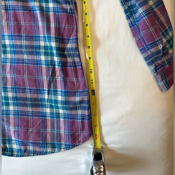 Eddie Bauer Ladies Plaid Flannel Longsleeve button down - Picture 2 of 8